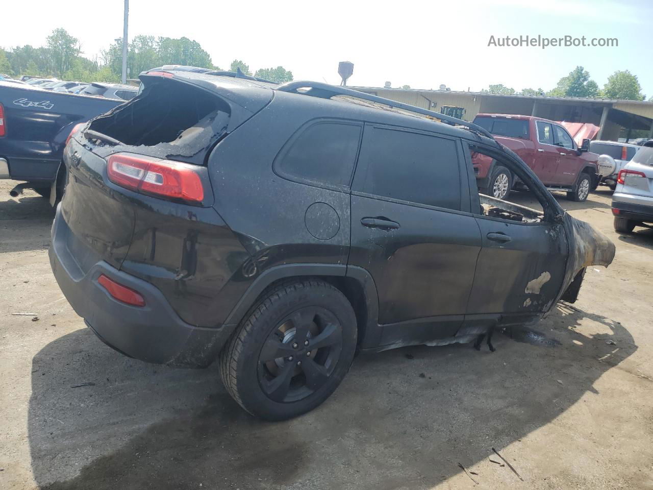 2015 Jeep Cherokee Latitude Burn vin: 1C4PJMCB1FW774974