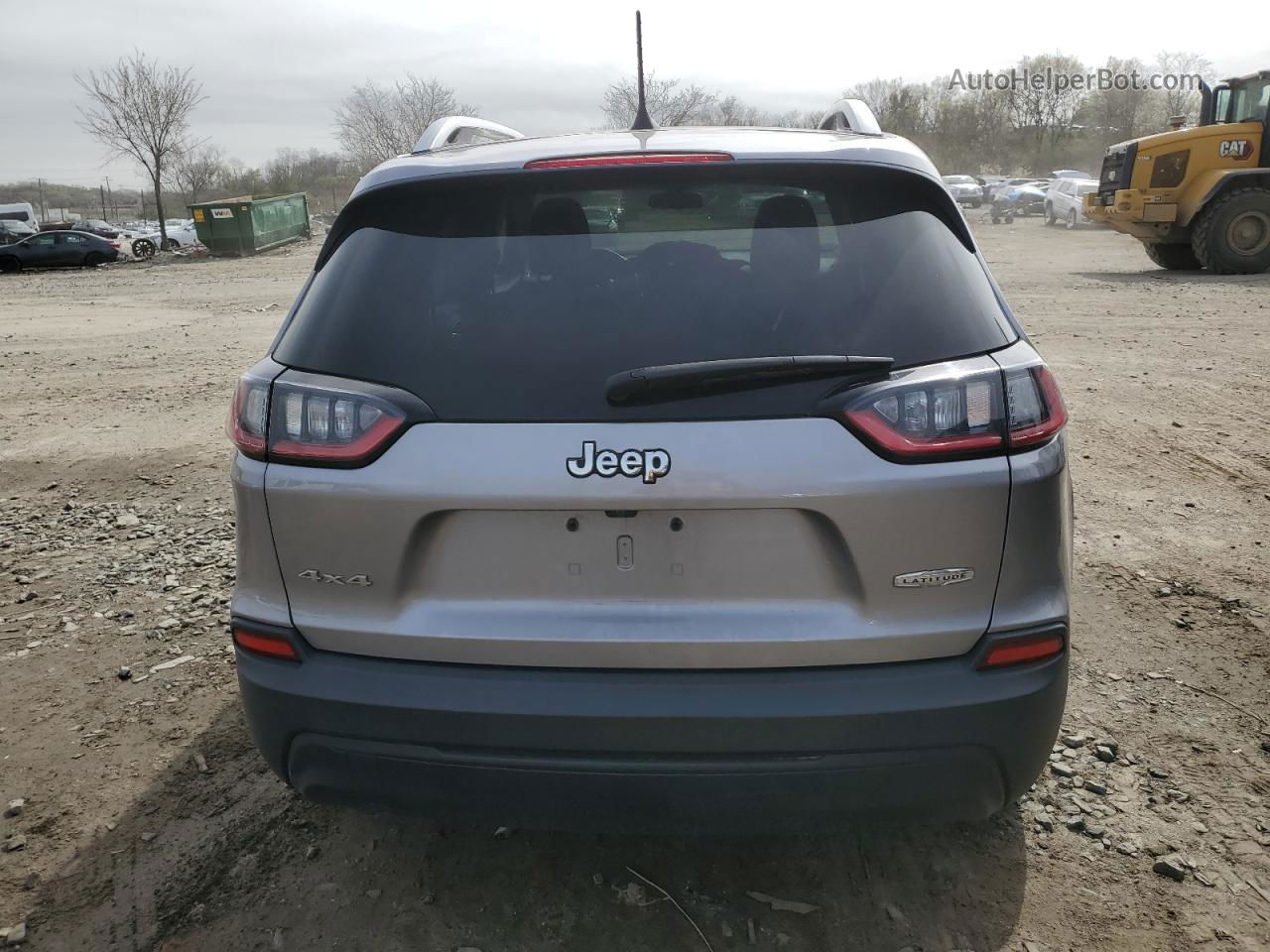 2019 Jeep Cherokee Latitude Silver vin: 1C4PJMCB1KD169861