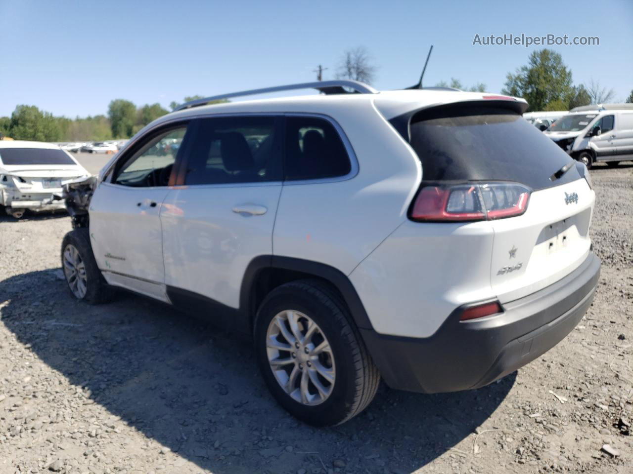 2019 Jeep Cherokee Latitude White vin: 1C4PJMCB1KD351477