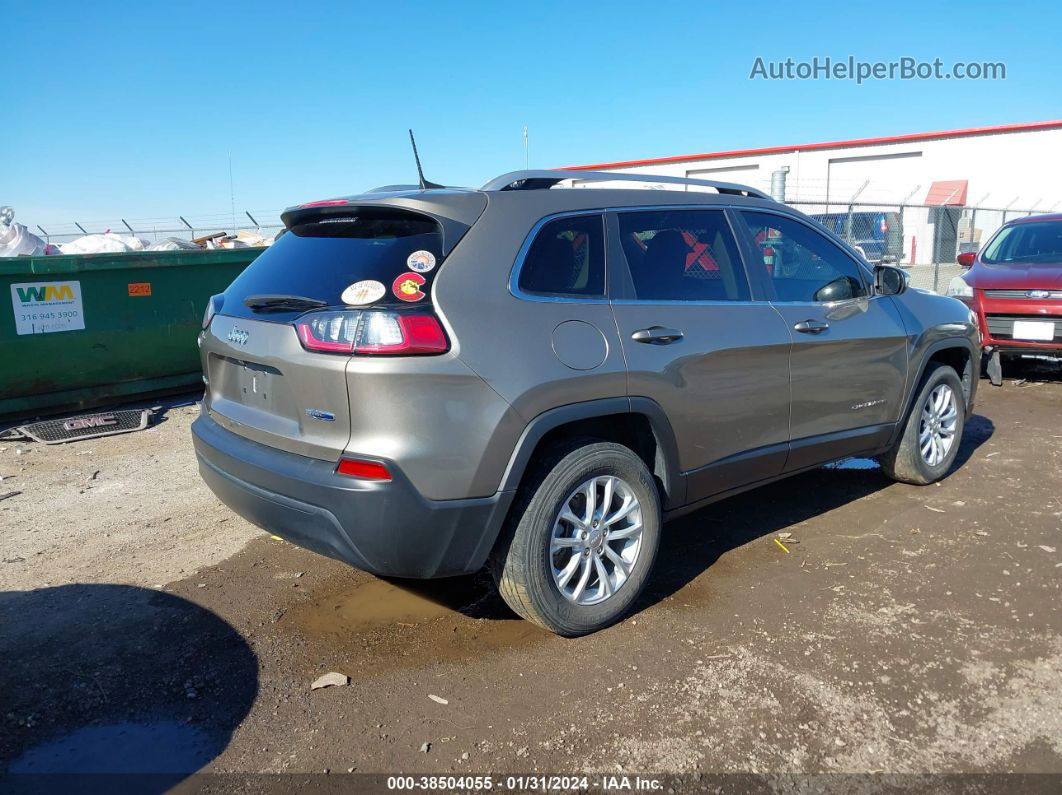 2019 Jeep Cherokee Latitude 4x4 Gold vin: 1C4PJMCB1KD424394