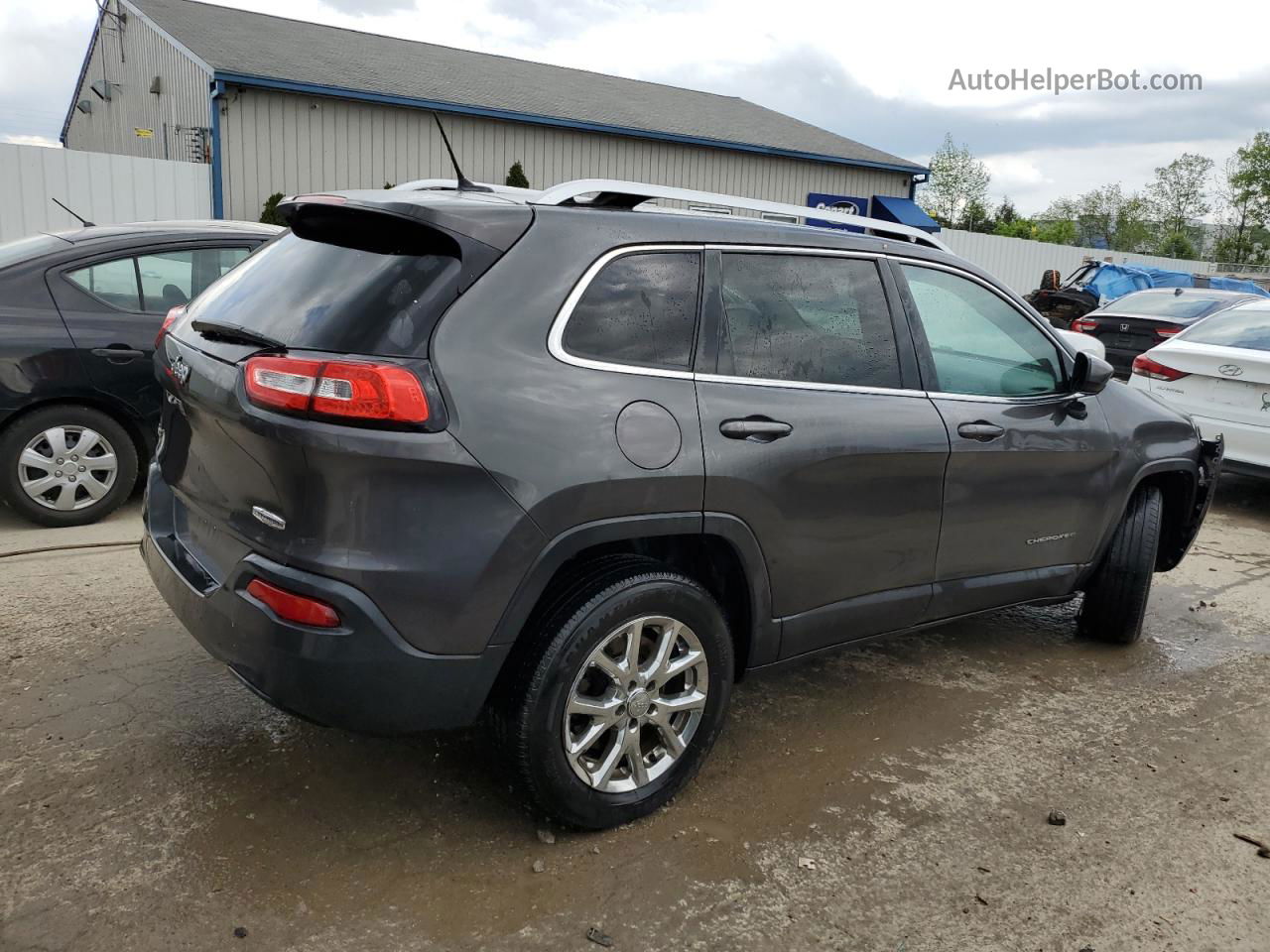 2015 Jeep Cherokee Latitude Gray vin: 1C4PJMCB2FW622525