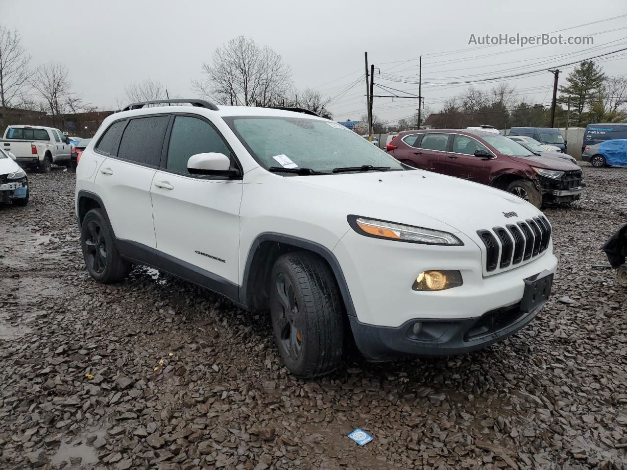 2016 Jeep Cherokee Latitude White vin: 1C4PJMCB2GW214060