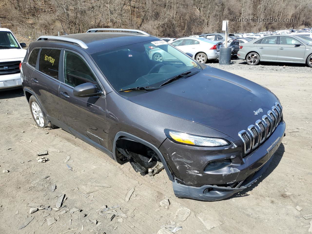 2016 Jeep Cherokee Latitude Gray vin: 1C4PJMCB2GW304146