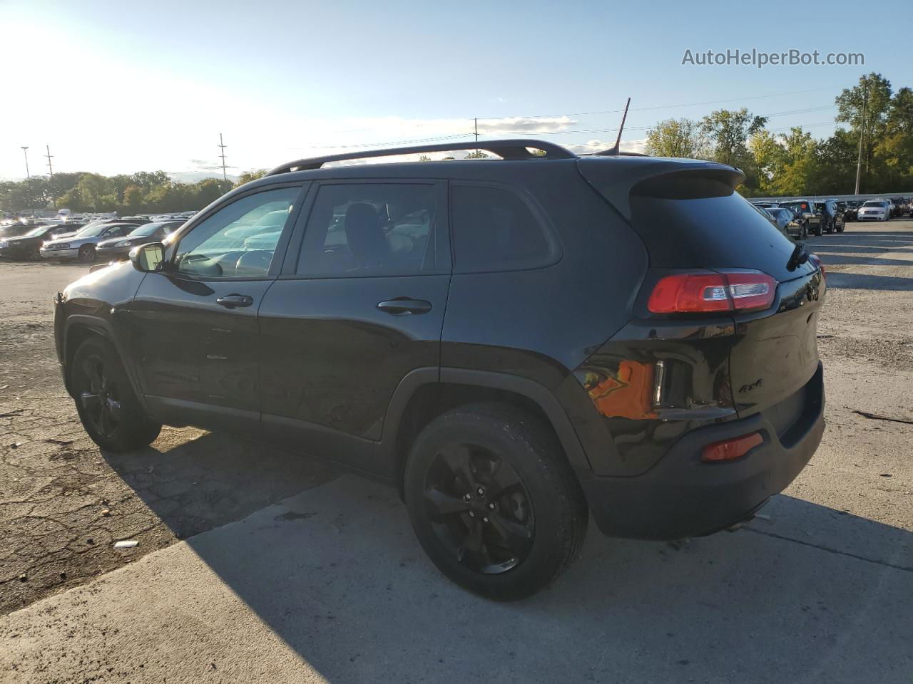 2016 Jeep Cherokee Latitude Black vin: 1C4PJMCB3GW178900