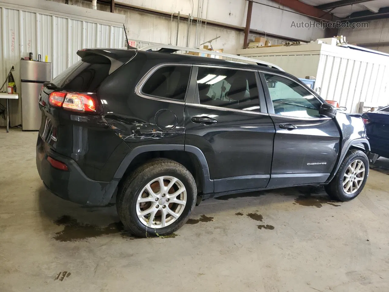 2016 Jeep Cherokee Latitude Black vin: 1C4PJMCB3GW270511