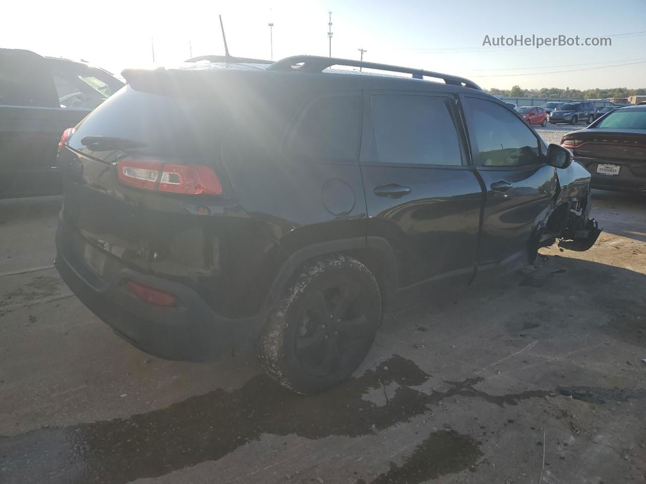 2016 Jeep Cherokee Latitude Black vin: 1C4PJMCB4GW141838