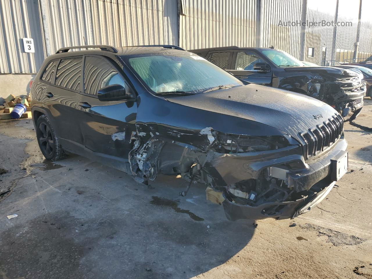 2016 Jeep Cherokee Latitude Black vin: 1C4PJMCB4GW141838