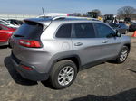 2016 Jeep Cherokee Latitude Silver vin: 1C4PJMCB4GW360556