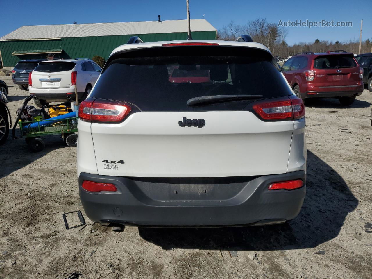 2014 Jeep Cherokee Latitude White vin: 1C4PJMCB5EW297870