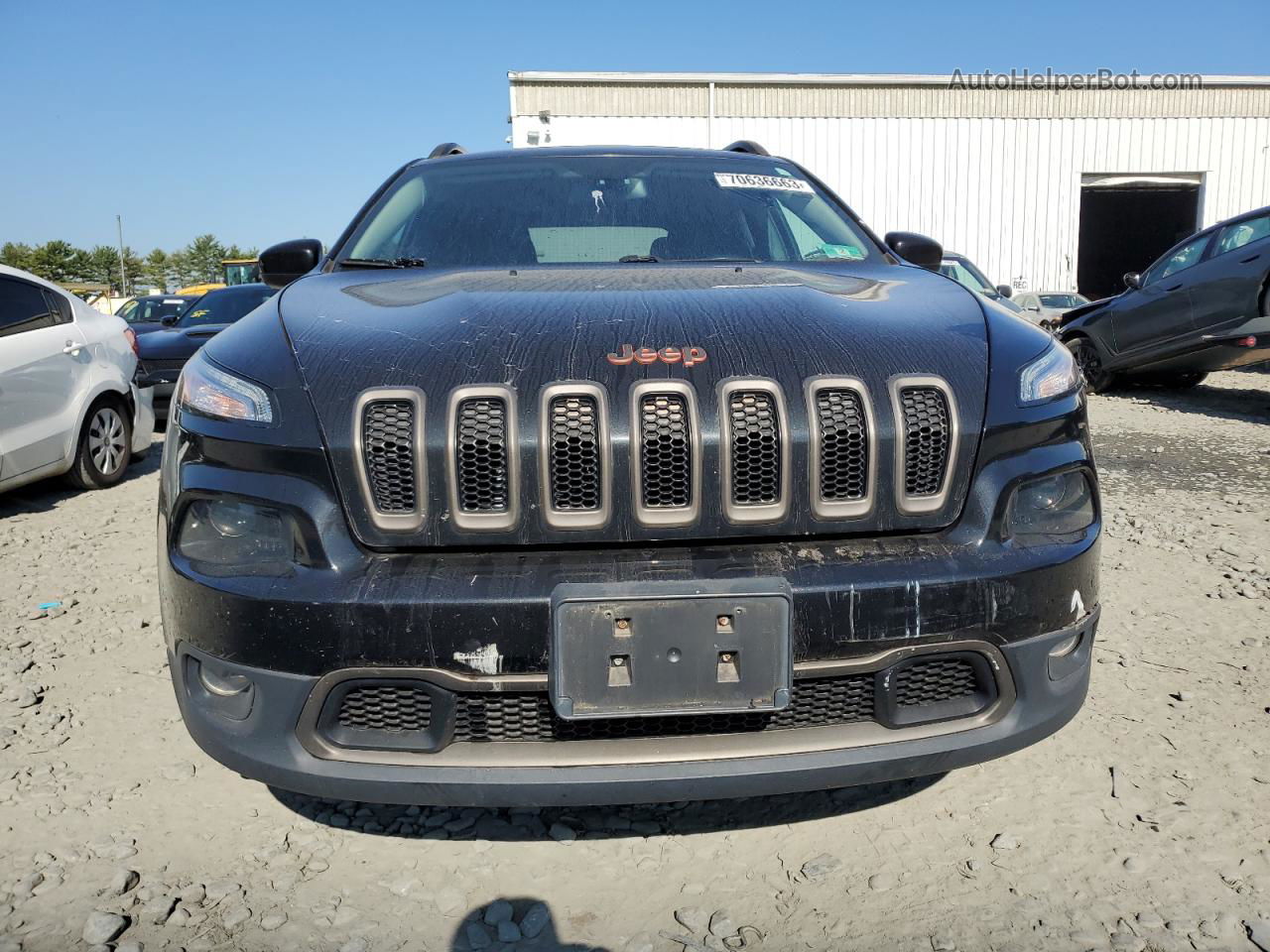 2016 Jeep Cherokee Latitude Black vin: 1C4PJMCB5GW255069