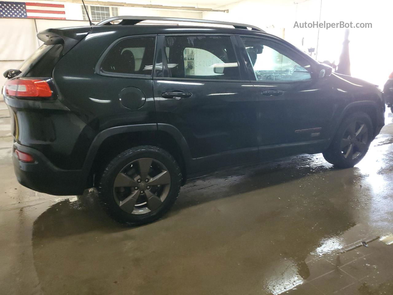 2016 Jeep Cherokee Latitude Black vin: 1C4PJMCB5GW271871