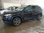 2016 Jeep Cherokee Latitude Черный vin: 1C4PJMCB5GW271871