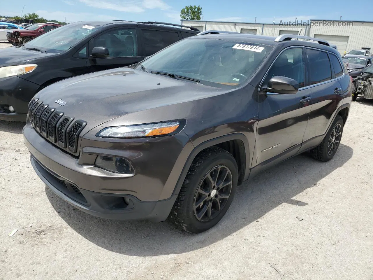 2015 Jeep Cherokee Latitude Gray vin: 1C4PJMCB6FW610748