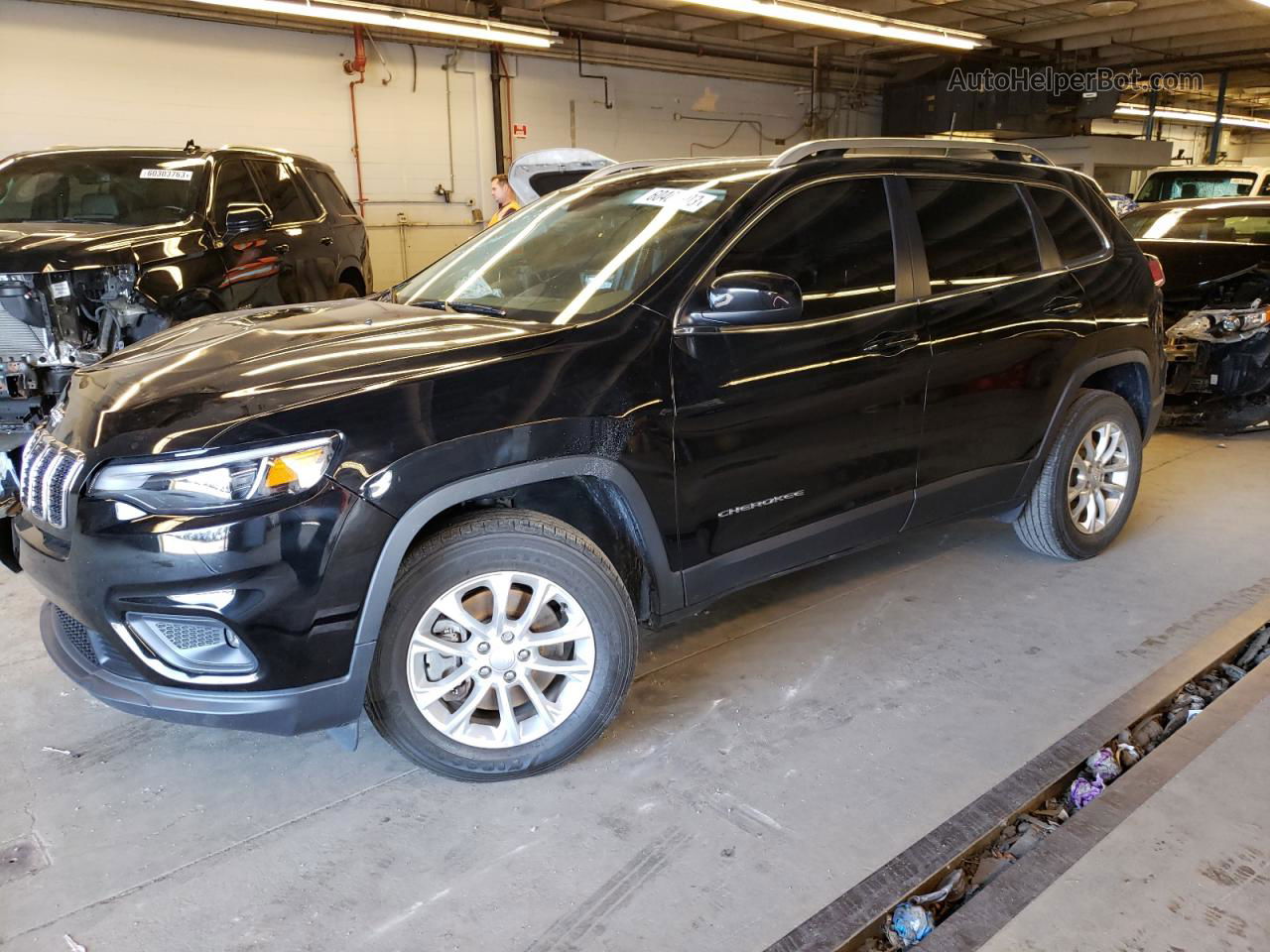 2019 Jeep Cherokee Latitude Черный vin: 1C4PJMCB6KD289428