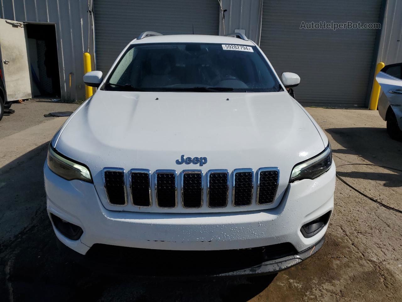 2019 Jeep Cherokee Latitude White vin: 1C4PJMCB6KD369120