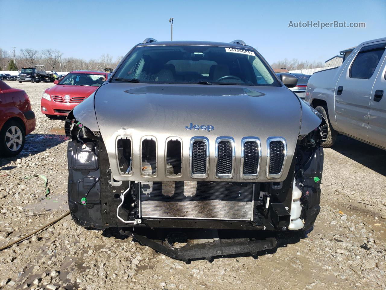 2016 Jeep Cherokee Latitude Gray vin: 1C4PJMCB7GW221618