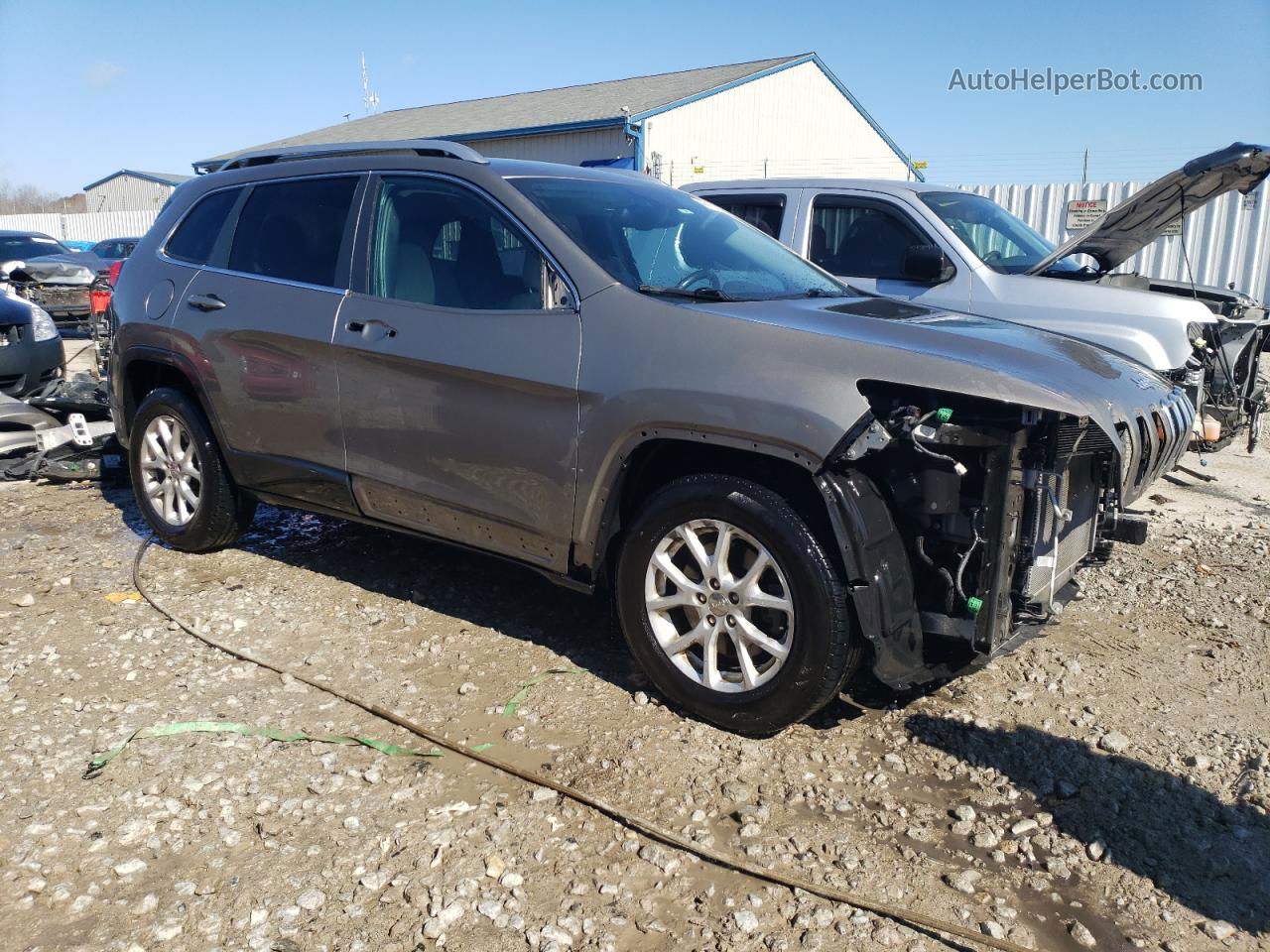 2016 Jeep Cherokee Latitude Gray vin: 1C4PJMCB7GW221618