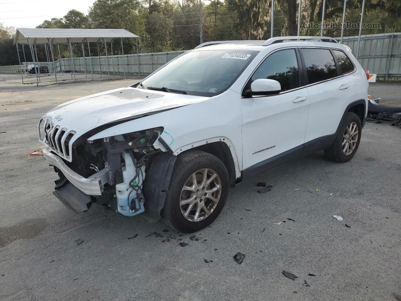 2015 Jeep Cherokee Latitude White vin: 1C4PJMCB8FW529234