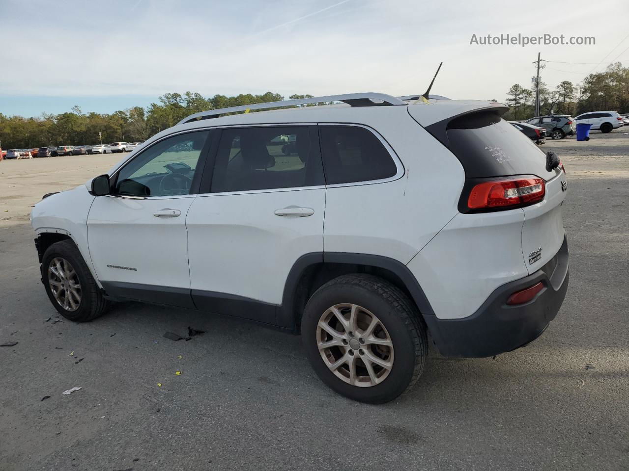 2015 Jeep Cherokee Latitude White vin: 1C4PJMCB8FW529234