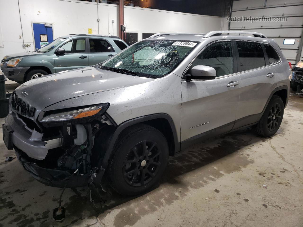 2016 Jeep Cherokee Latitude Silver vin: 1C4PJMCB8GW162000