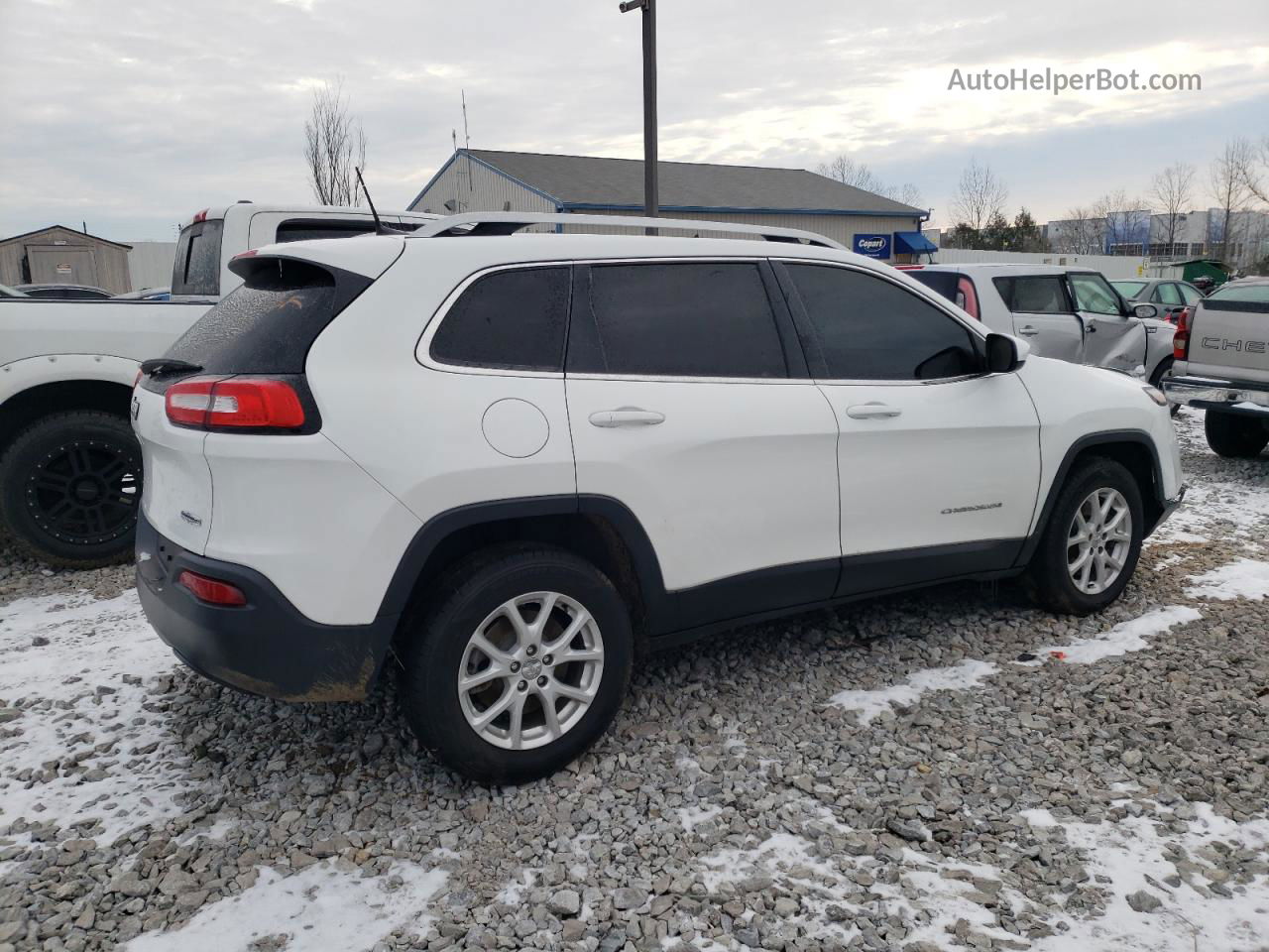 2016 Jeep Cherokee Latitude White vin: 1C4PJMCB8GW326734