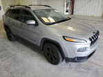 2016 Jeep Cherokee Latitude Серебряный vin: 1C4PJMCB9GW170378