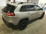 2016 Jeep Cherokee Latitude Серебряный vin: 1C4PJMCB9GW170378