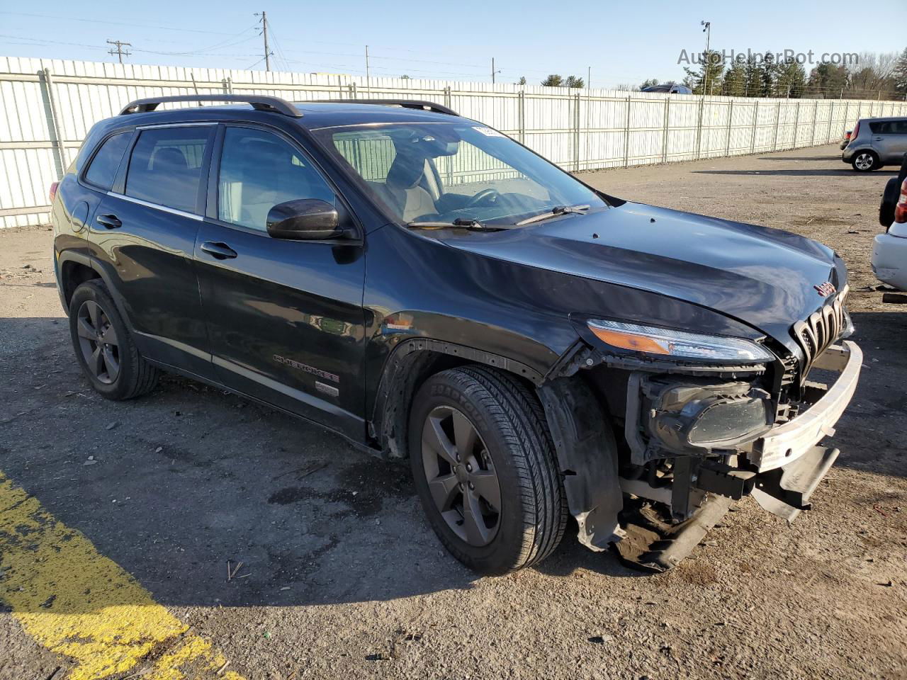 2016 Jeep Cherokee Latitude Черный vin: 1C4PJMCB9GW300868