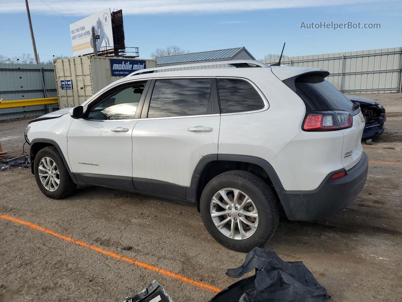 2019 Jeep Cherokee Latitude White vin: 1C4PJMCB9KD354918