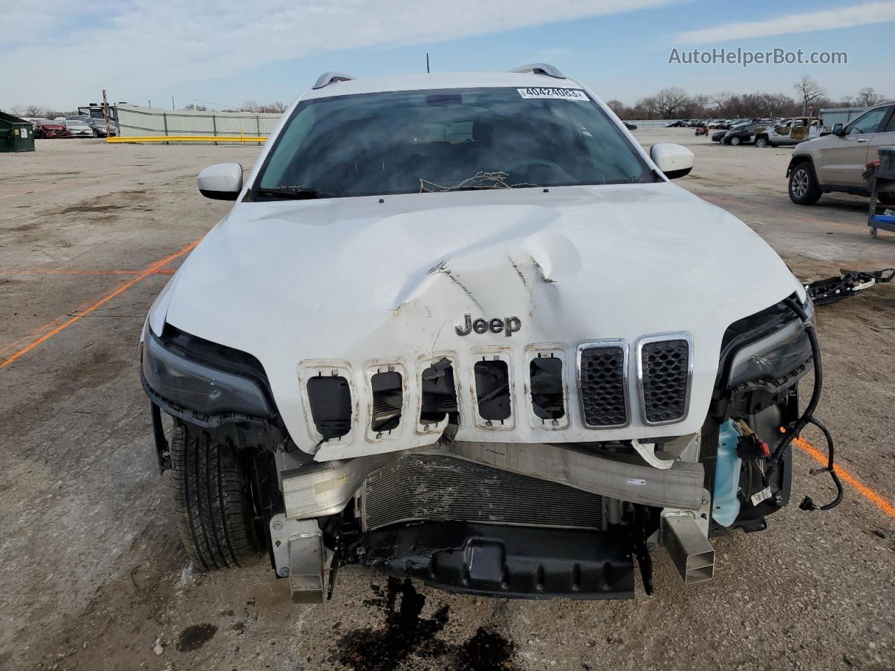 2019 Jeep Cherokee Latitude White vin: 1C4PJMCB9KD354918