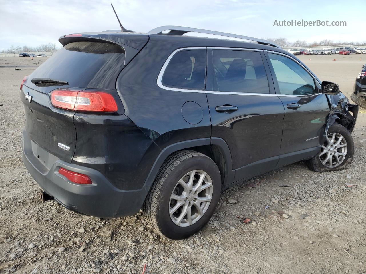 2015 Jeep Cherokee Latitude Black vin: 1C4PJMCBXFW505016