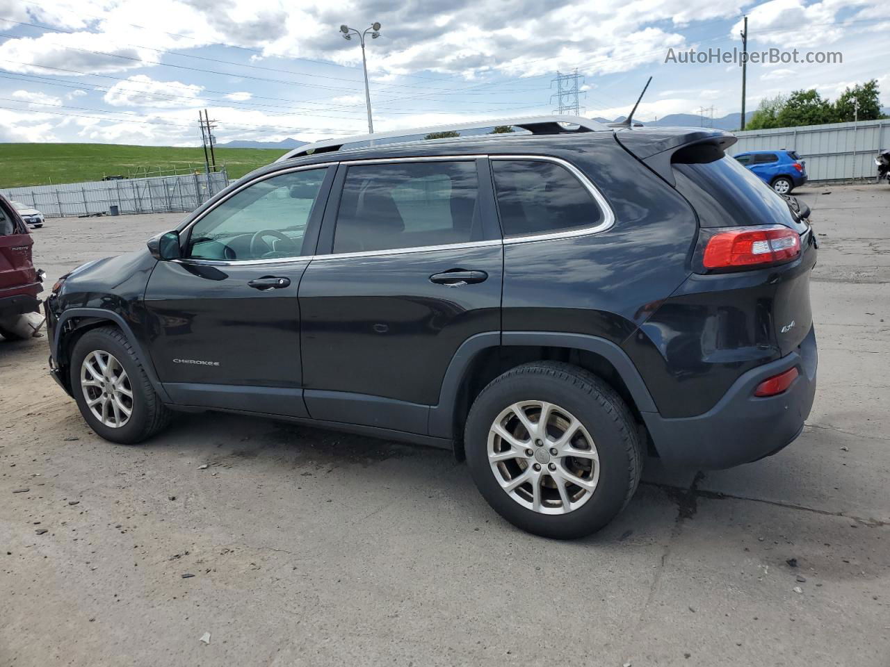 2016 Jeep Cherokee Latitude Черный vin: 1C4PJMCBXGW203226