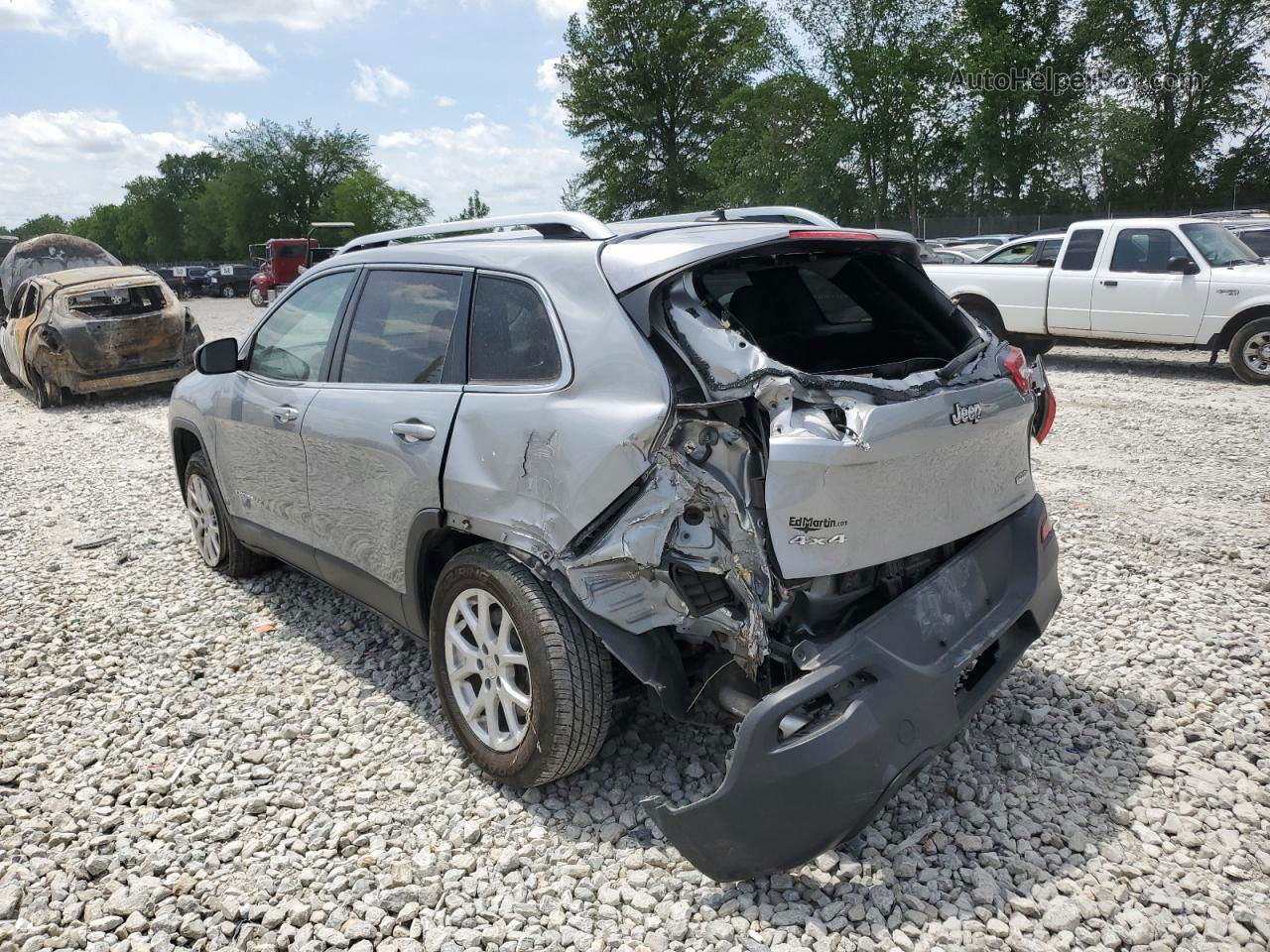 2014 Jeep Cherokee Latitude Silver vin: 1C4PJMCS0EW212188