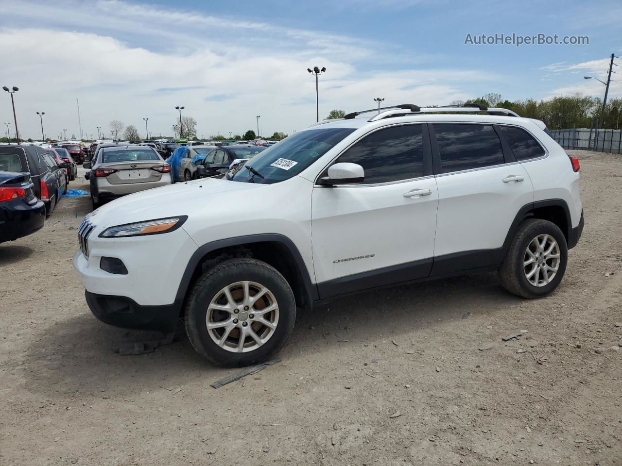 2014 Jeep Cherokee Latitude White vin: 1C4PJMCS0EW315787