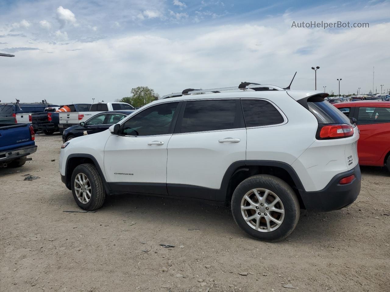 2014 Jeep Cherokee Latitude White vin: 1C4PJMCS0EW315787