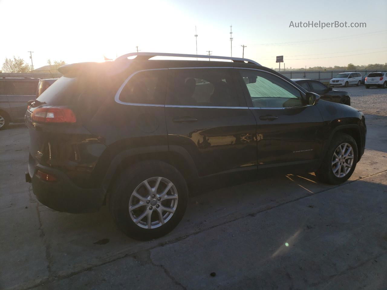 2015 Jeep Cherokee Latitude Black vin: 1C4PJMCS0FW572224