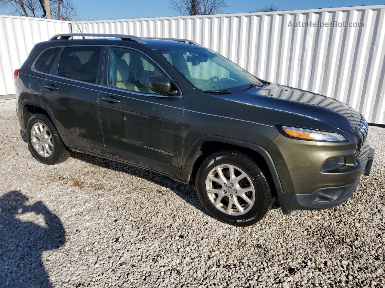 2015 Jeep Cherokee Latitude Green vin: 1C4PJMCS1FW615839