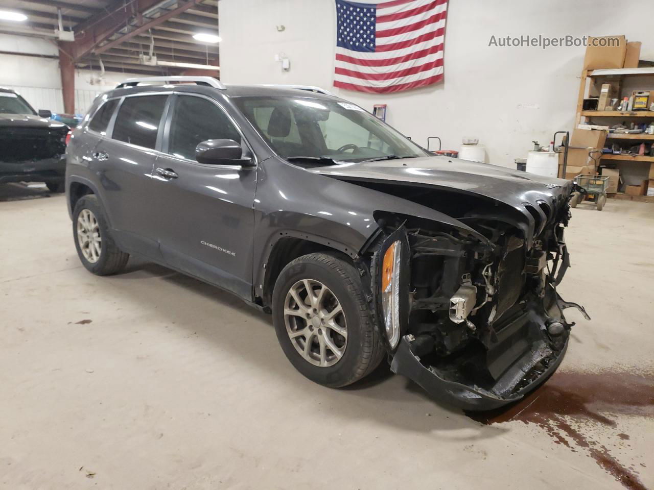 2015 Jeep Cherokee Latitude Gray vin: 1C4PJMCS1FW674535