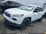 2014 Jeep Cherokee Latitude vin: 1C4PJMCS3EW126261