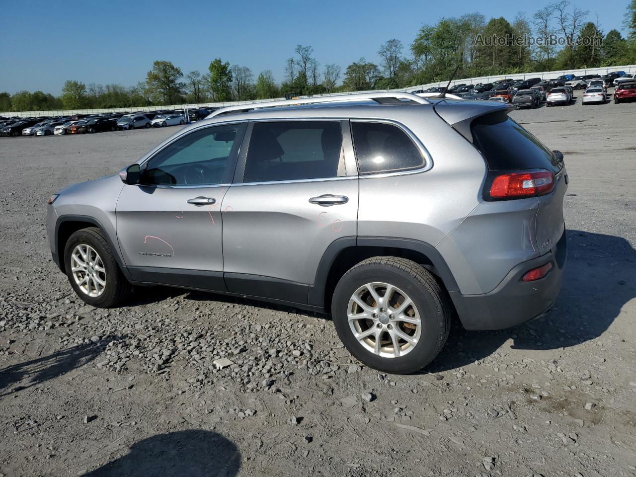 2014 Jeep Cherokee Latitude Silver vin: 1C4PJMCS3EW181888