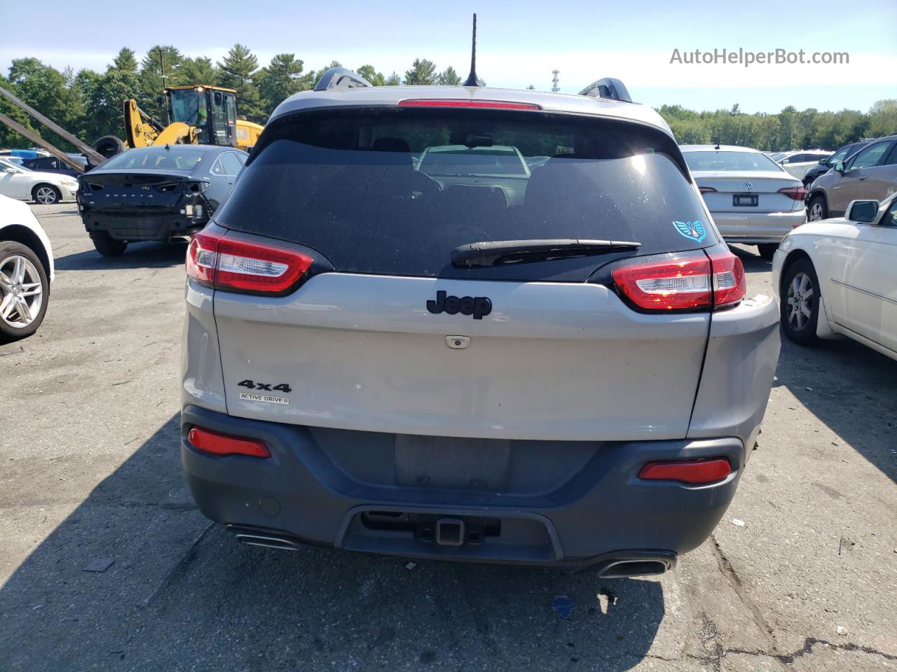 2015 Jeep Cherokee Latitude Gray vin: 1C4PJMCS3FW792490