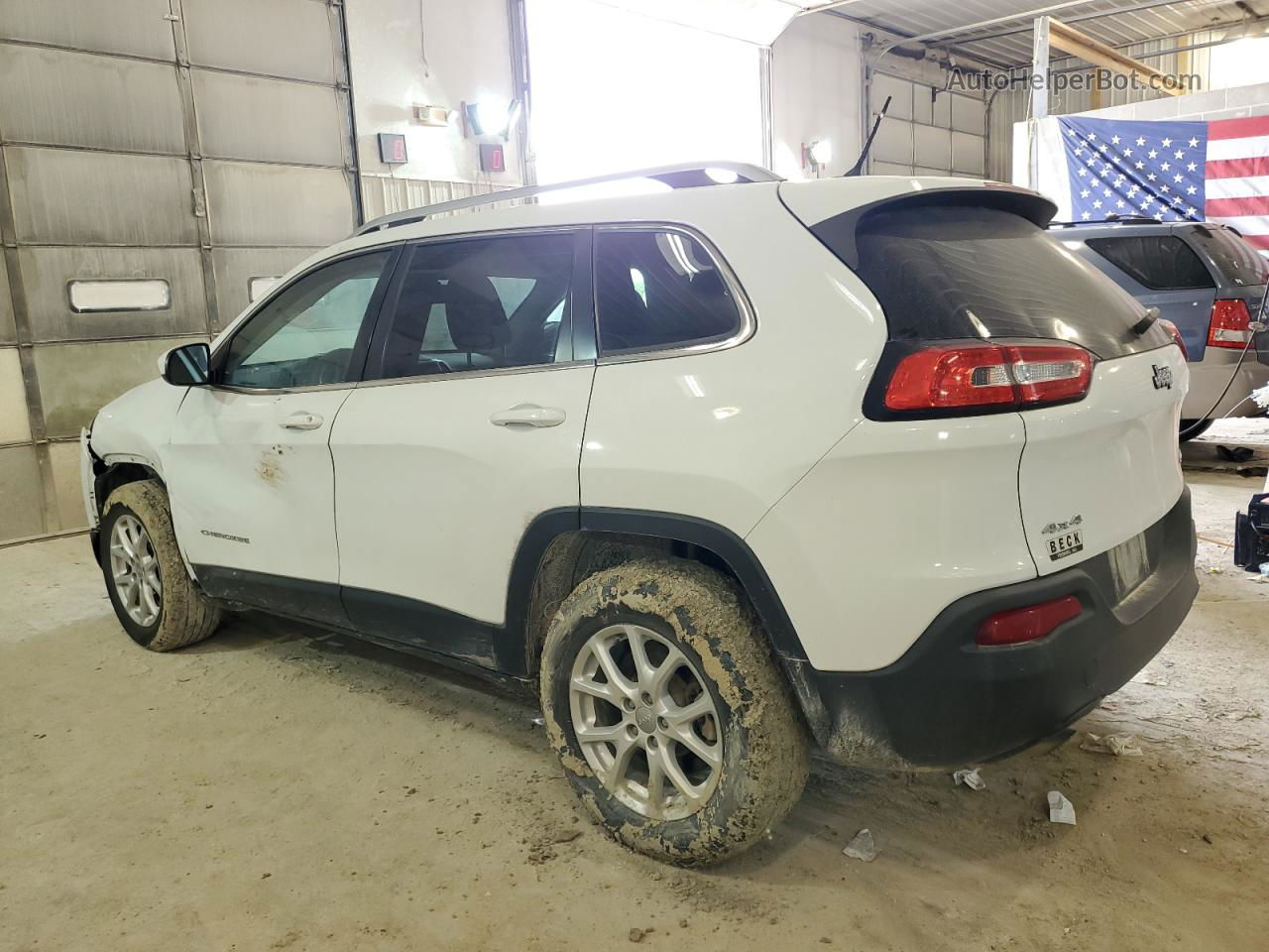 2014 Jeep Cherokee Latitude White vin: 1C4PJMCS5EW187577