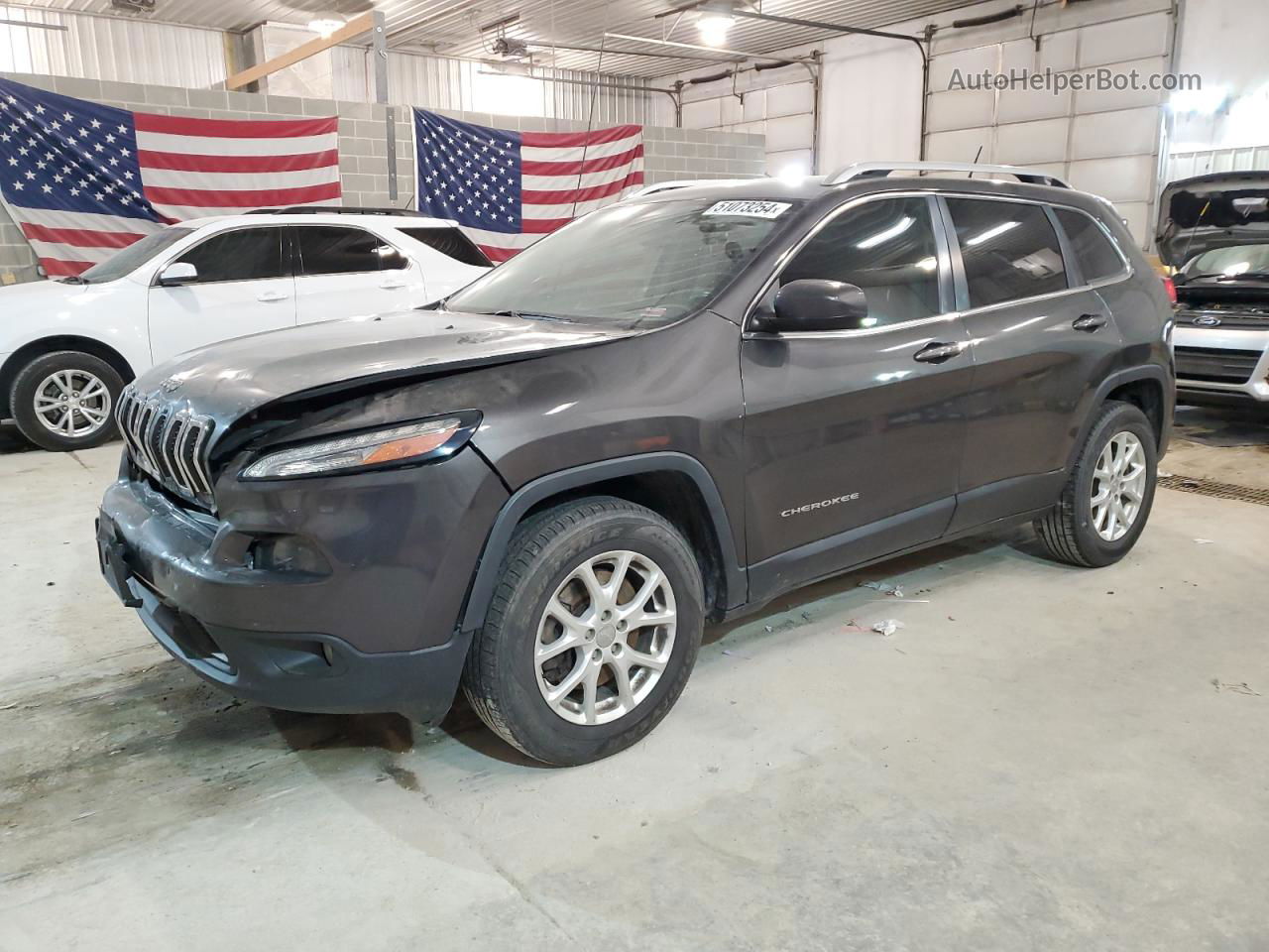 2014 Jeep Cherokee Latitude Gray vin: 1C4PJMCS5EW246028