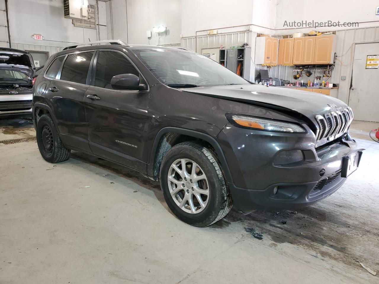 2014 Jeep Cherokee Latitude Gray vin: 1C4PJMCS5EW246028