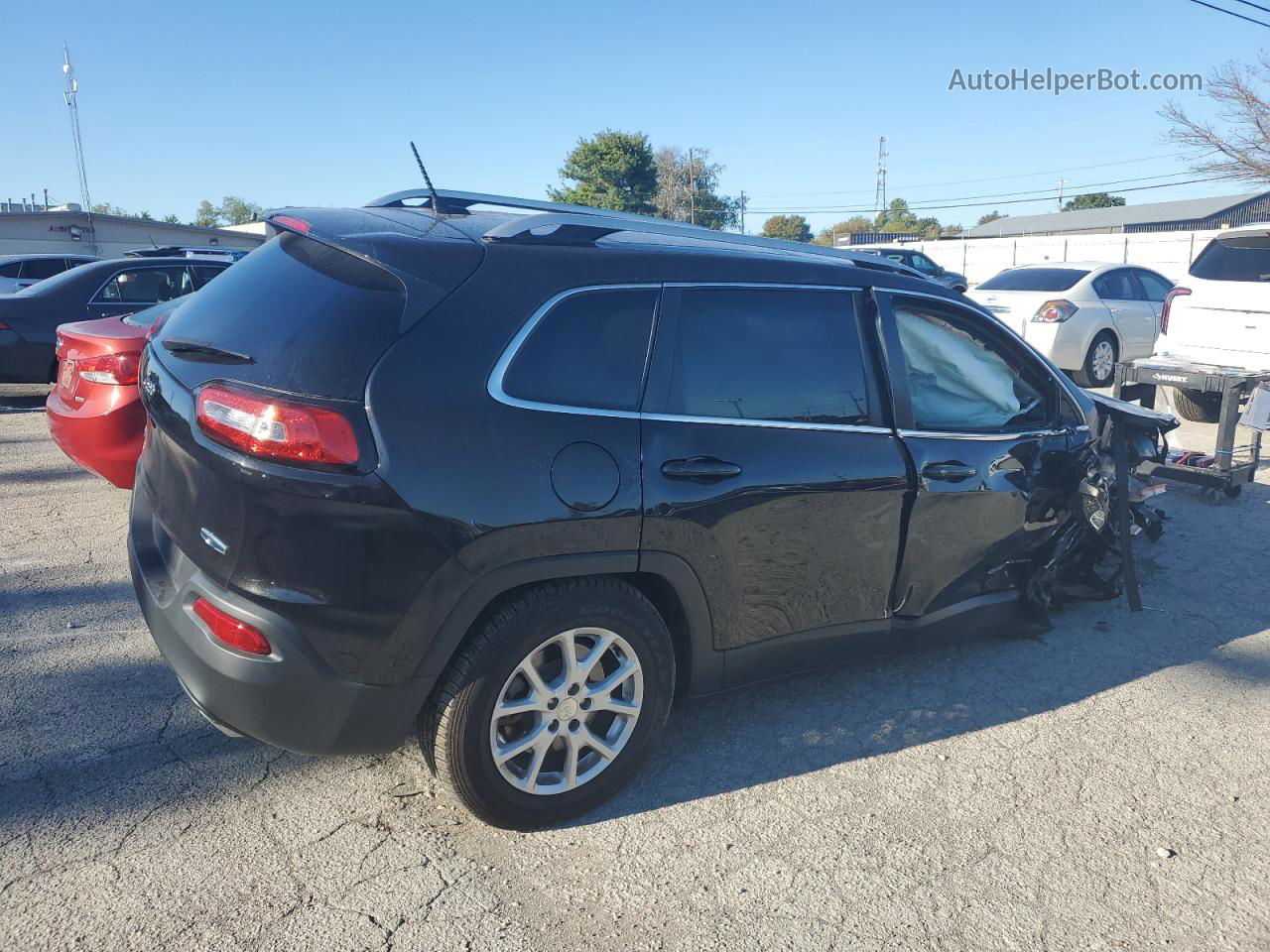 2015 Jeep Cherokee Latitude Черный vin: 1C4PJMCS5FW773455