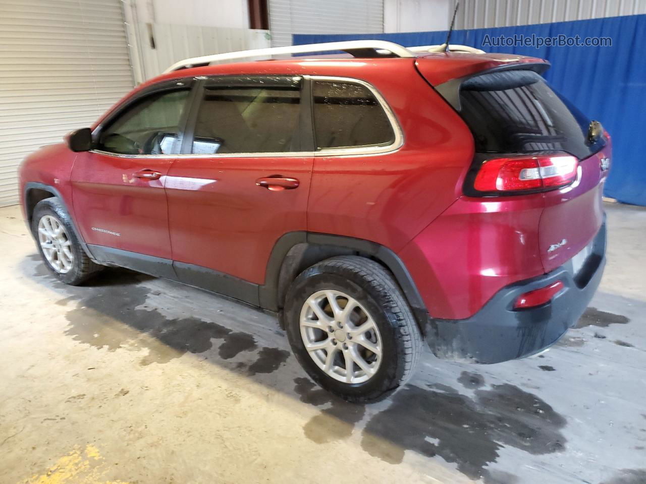 2016 Jeep Cherokee Latitude Maroon vin: 1C4PJMCS6GW103401