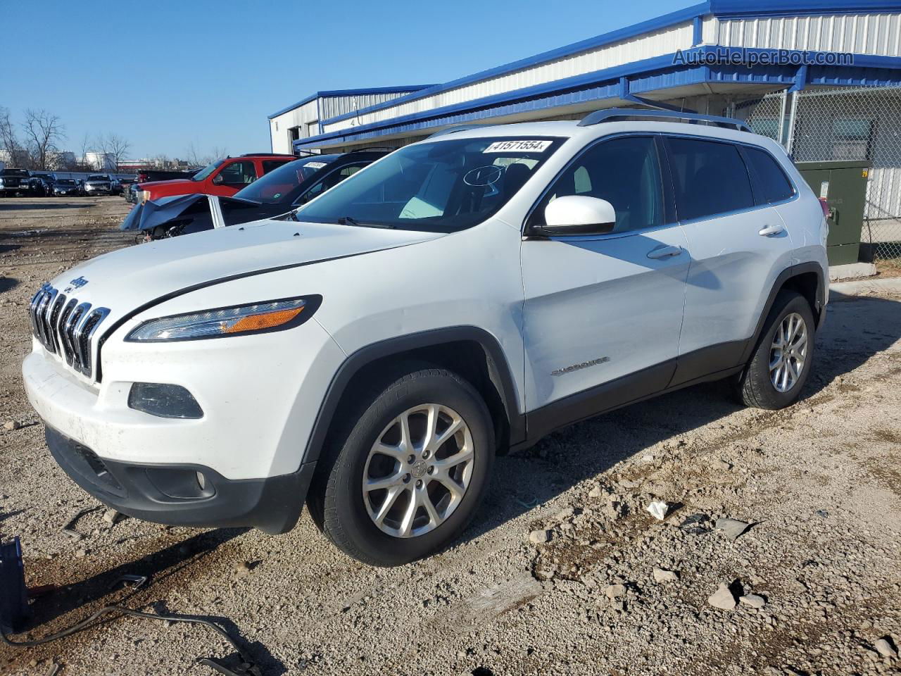 2016 Jeep Cherokee Latitude White vin: 1C4PJMCS6GW205801