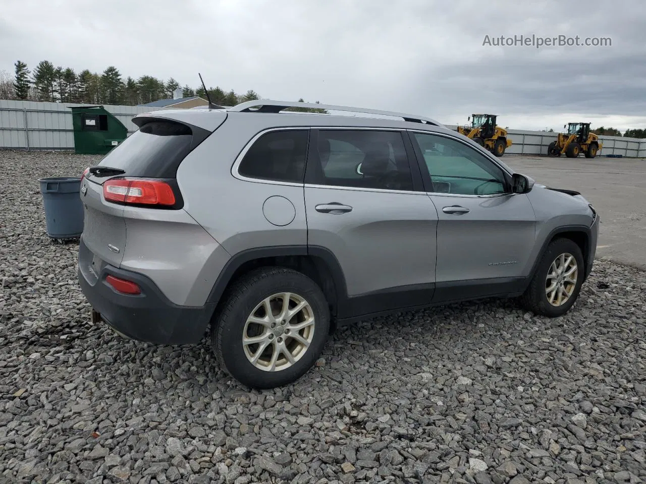 2016 Jeep Cherokee Latitude Gray vin: 1C4PJMCS6GW239866