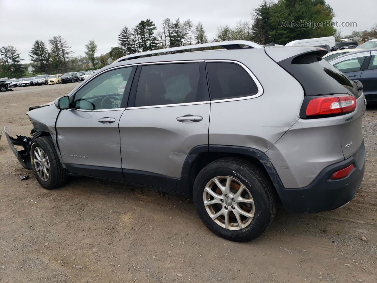 2016 Jeep Cherokee Latitude Silver vin: 1C4PJMCS6GW328014