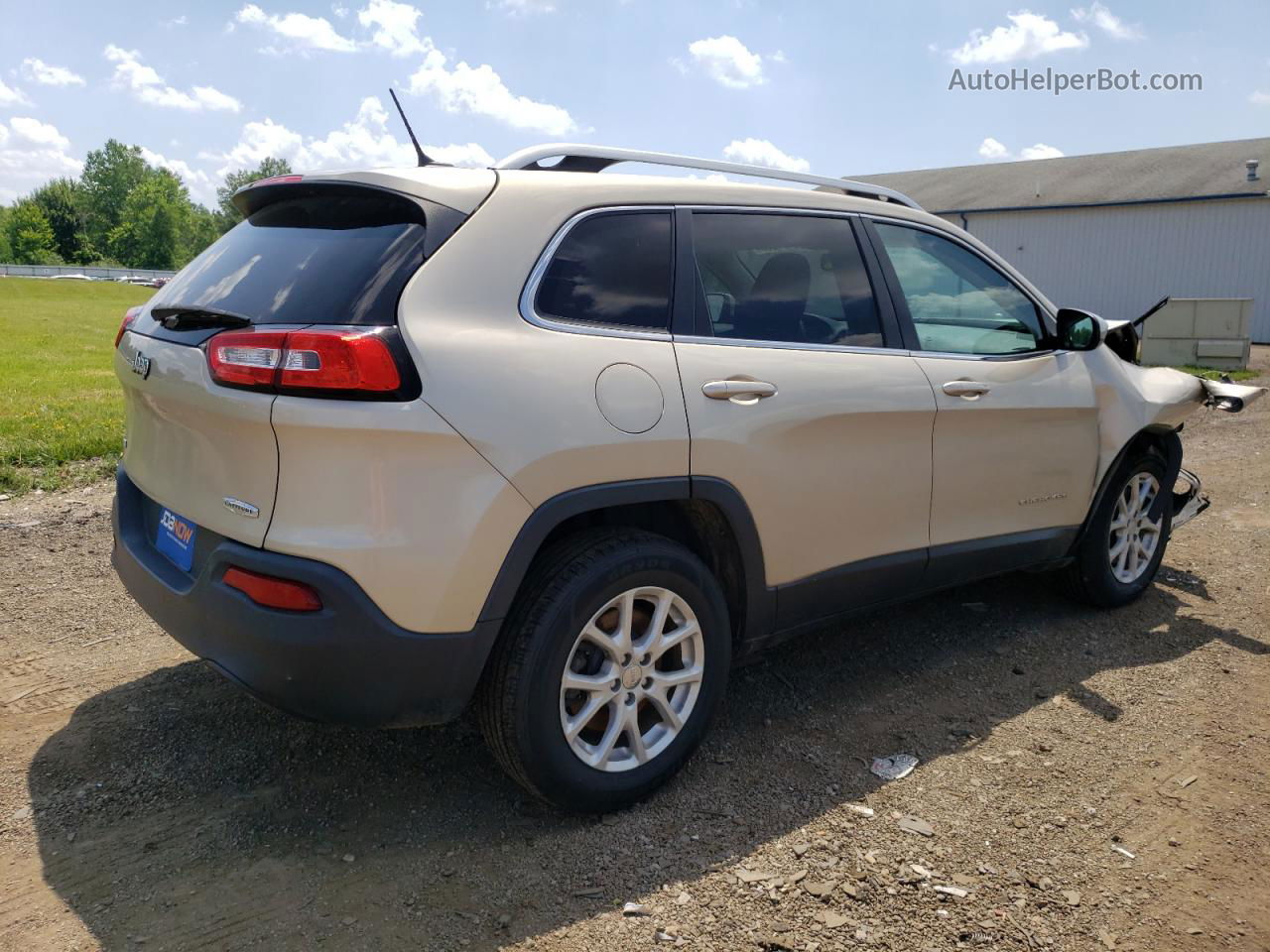 2014 Jeep Cherokee Latitude Gold vin: 1C4PJMCS7EW264322